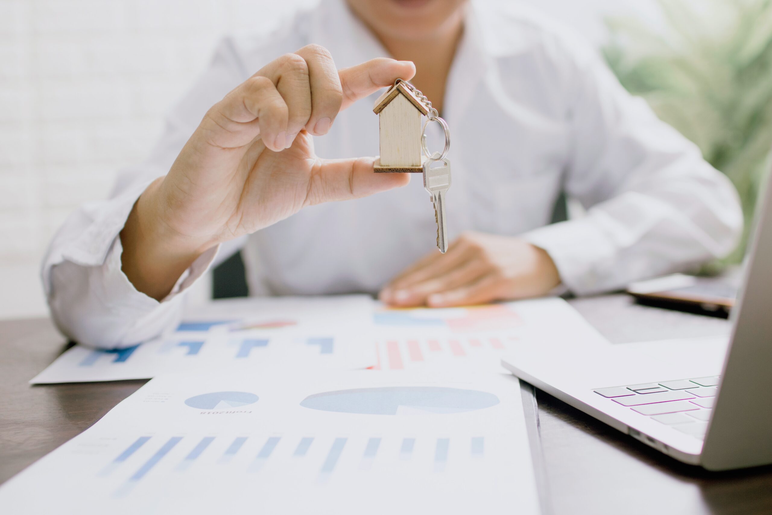 Bookkeeping for Real Estate Agents: The Keys to Freedom