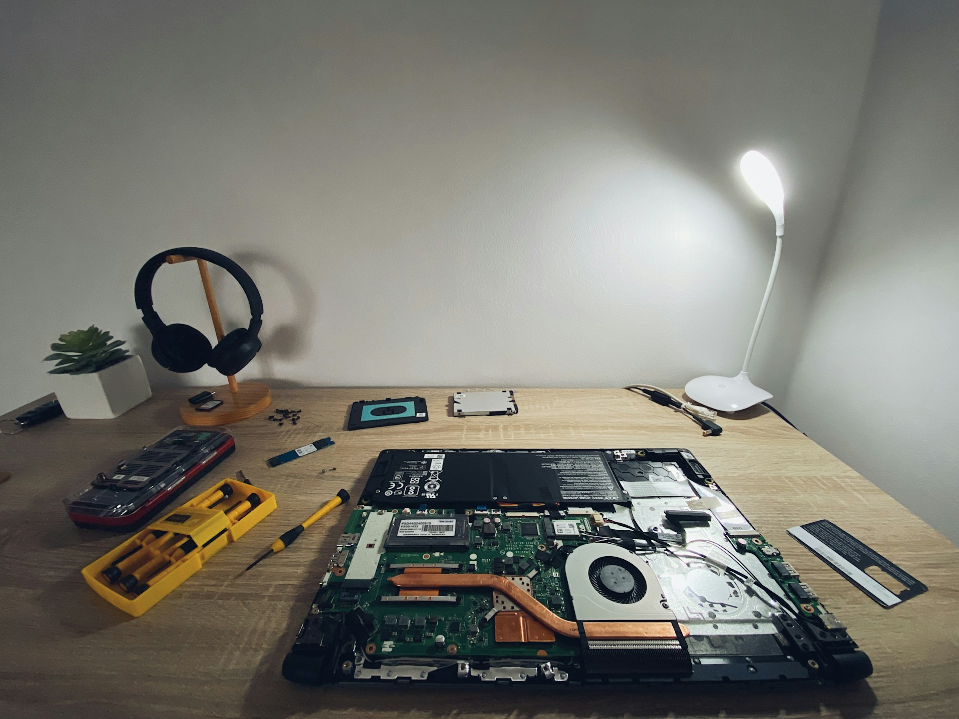 computer repair service parts